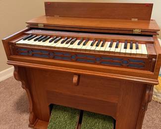 Portable Reed Organ
