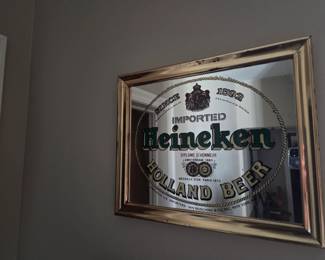 Heineken bar sign