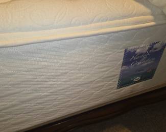 Sealy queen size mattress