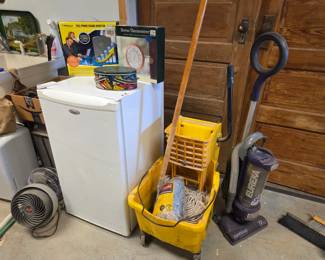Mini fridge