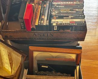 DVD’s Vinyls CD’s 