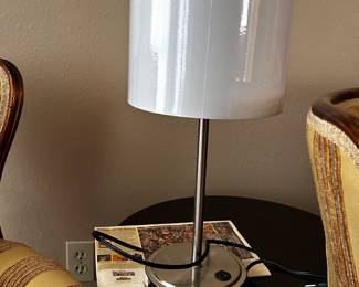Table lamp