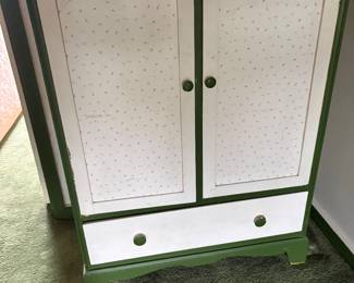 cabinets/all priced to go!!