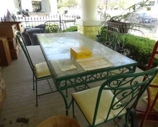 5 pc Powder Coated Iron Ventage Glass Top table w/ 4 Chairs