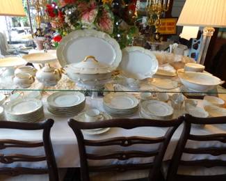 A Lg Set of Tailored Pattern Haviland China  "Marlborough" for 12 w/ an astounding 17 serving pieces