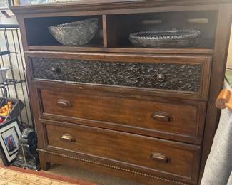 Wood dresser 