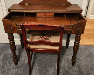 Spindle Desk with Chair