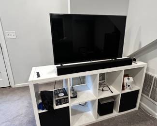 Vizio TV.  Cube stand 