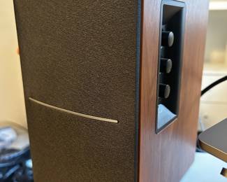 Edifier shelf speakers 