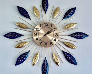 Cute Leaf Clock
