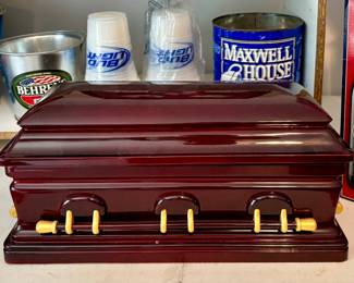 Coffin Wine Bottle Storage Case