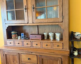 Broyhill Attic Heirloom Rustic Hutch 