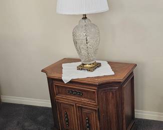 nightstand lamp