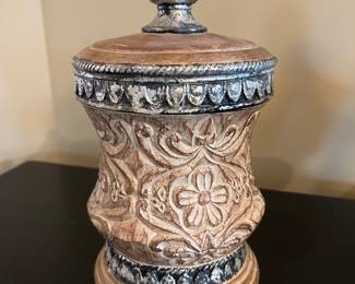 Gold/silver whitewashed urn with lid, 10"H,  was $12, NOW $8