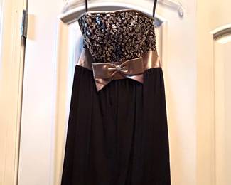Black & gold short formal dress, was $40, NOW $20