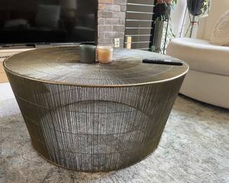 Metal table 35x35x17”