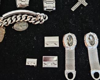 Cufflinks 