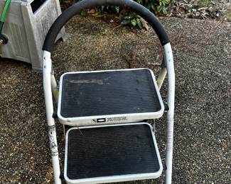 #115	2 step ladder	 $20.00 			