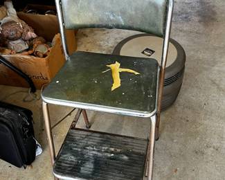 #84	Fold up step chair Vintage	 $20.00 			