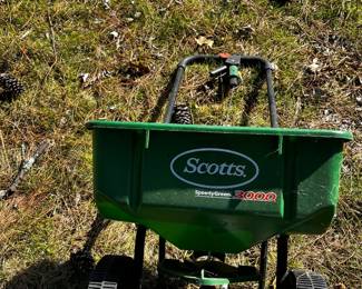 #108	Scotts Speedy Green 3000 spreader	 $25.00 			