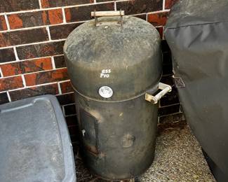 #117	Bass Pro Brinkman smoker	 $30.00 			