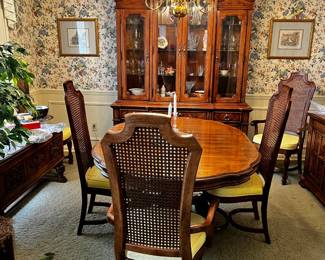 #1	Thomasville dining table with pedistal and 2 legs w/1 leaf and 6 chairs 46-66x46x29	 $270.00 	   	 	 #2	Thomasville China cabinet with 3 drawers and 4 wood doors 4 glass door w 3 glass shelves	 $200.00 			