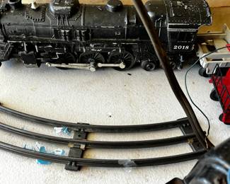 #88	Lionel train set w track	 $60.00 			