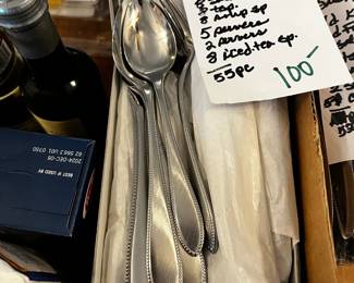 #137	interfpur japan royal flatware 55 pc	 $100.00 			