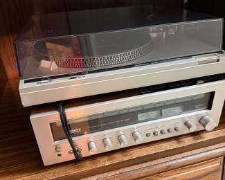 Technics turntable and receiver 