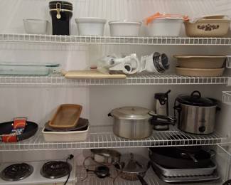 kitchen stuff, some pampered chef