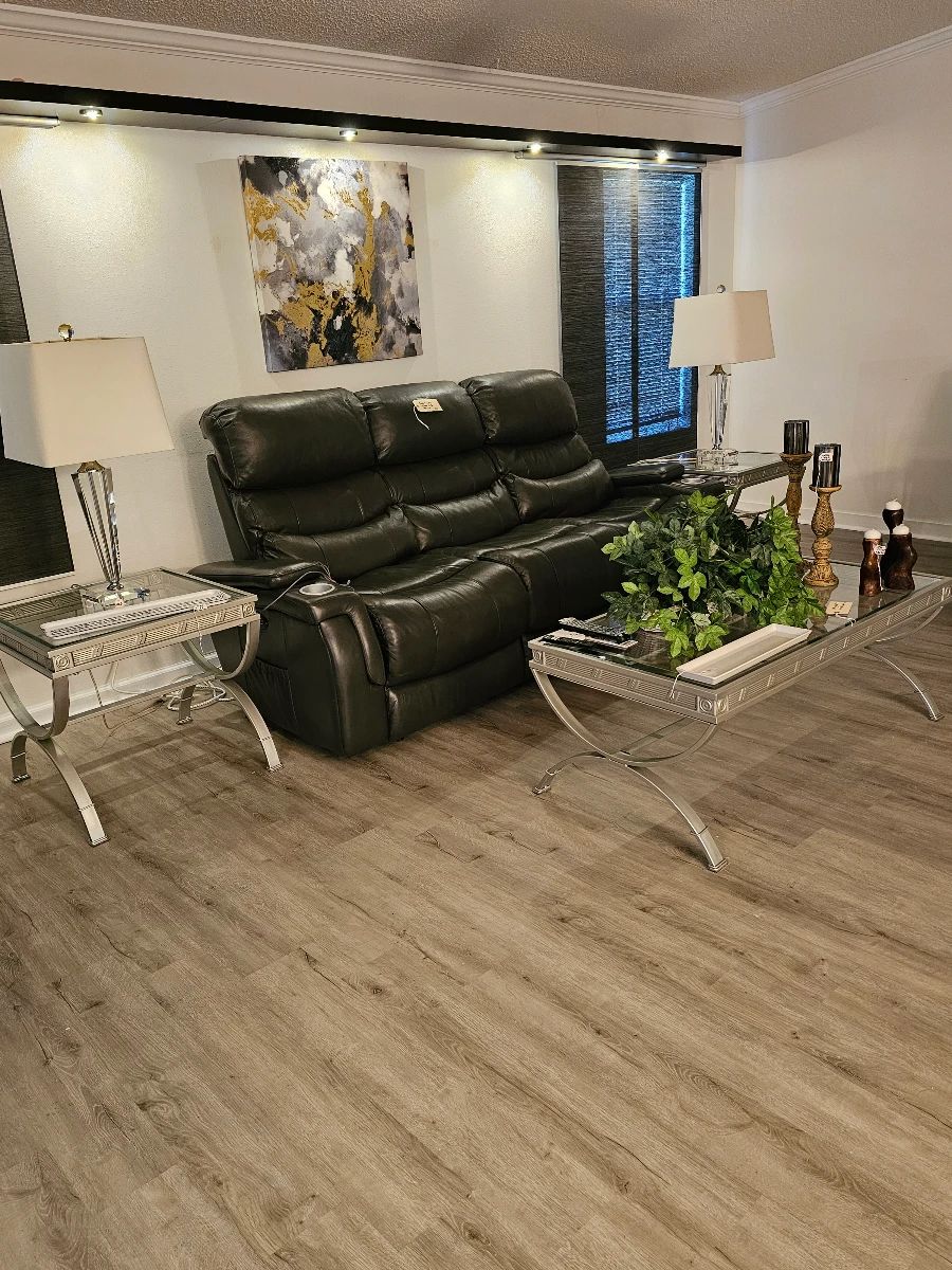 Dual electric reclining couch