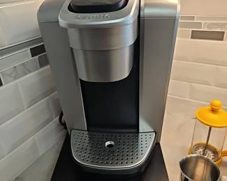 Keurig coffee maker, pod storage