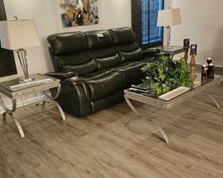 Dual electric reclining couch