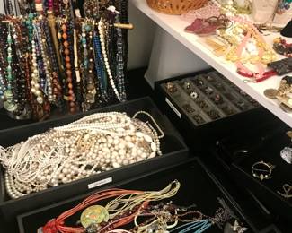 5 dollar jewelry