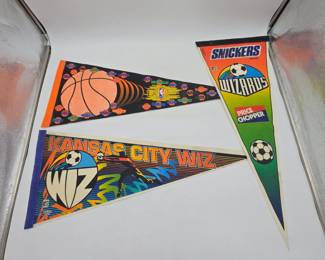 3 Vintage Sports Pennants | Lot 181