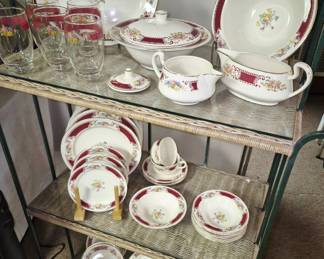 Homer Laughlin china set