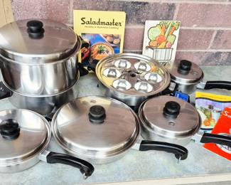 Much kitchenware!! 14 pcs. Saladmaster cookware set-Like New!!