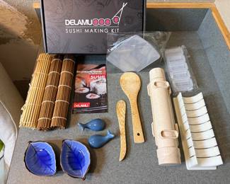 Complete never used Sushi making kit