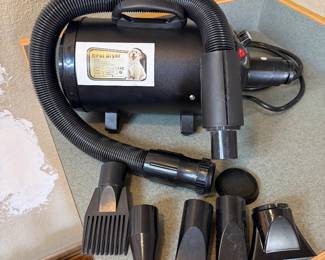 Pet fur dryer.
