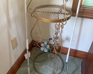#78 - $80 - Vintage Italian wired stand gold/floral 12x31