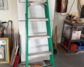 #126 - $90 - Werner 6ft ladder