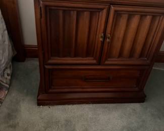 #79 - $160 - Set of two modern might chests 26x18x24