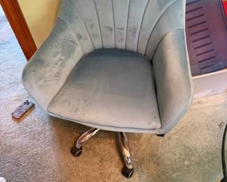 #32 - $68 - Tanuki 1970's style swivel chair blue 2'x22x33