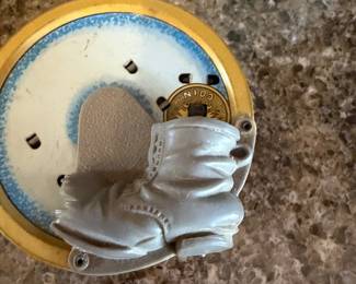 #47 - $24 - 1964 Vintage Magic Mouse Bank Tin Wind-Up Mechanical Coin Bank Yone Japan Works ok. 