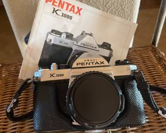 VINTAGE PENTAX GREAT CONDITION W/ MANUAL