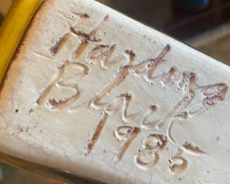 HARDING BLACK - SIGNED HAVILINA VASE 