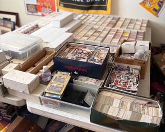 1000's of Sports Cards