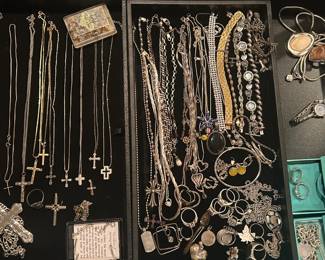 Selling Gold and Silver Jewelry as a LOT: Designer Jewelry, Navajo, .925, Sterling, 10K, 14K, 18K, Diamonds, Turquoise, Pearls