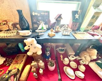 Birdhouses, Bear & more