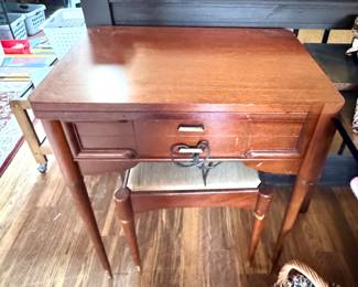 Sewing Machine with storage stool